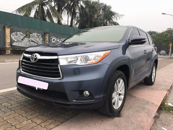 Cần bán Toyota Highlander LE đời 2014, nhập khẩu số tự động