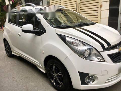 Cần bán gấp Chevrolet Spark LT đời 2012, màu trắng giá cạnh tranh