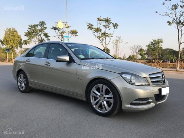 Bán ô tô Mercedes C200 Blue Eficiency đời 2013, màu vàng