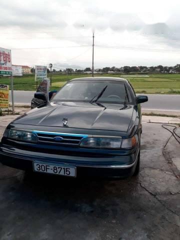 Cần bán lại xe Ford Crown Victoria đời 1995, giá 125tr0