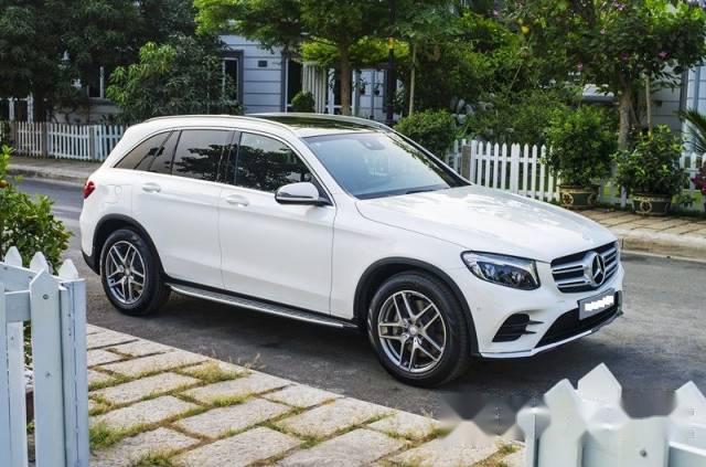 Bán ô tô Mercedes GLC 300 4MATIC đời 2016, màu trắng, nhập khẩu còn mới