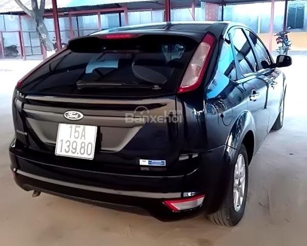 Bán xe Ford Focus 1.8 AT đời 2010, màu đen số tự động, 375tr