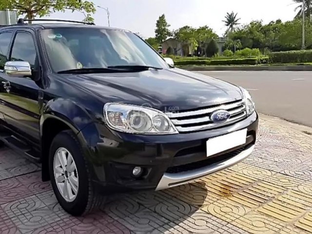 Bán xe Ford Escape XLT 2.3L 4x4 AT đời 2010, màu đen, số tự động