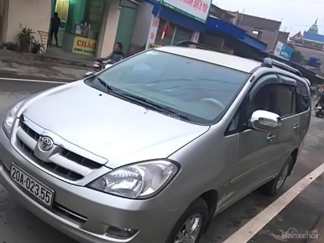 Bán xe Toyota Innova G đời 2008, màu bạc xe gia đình