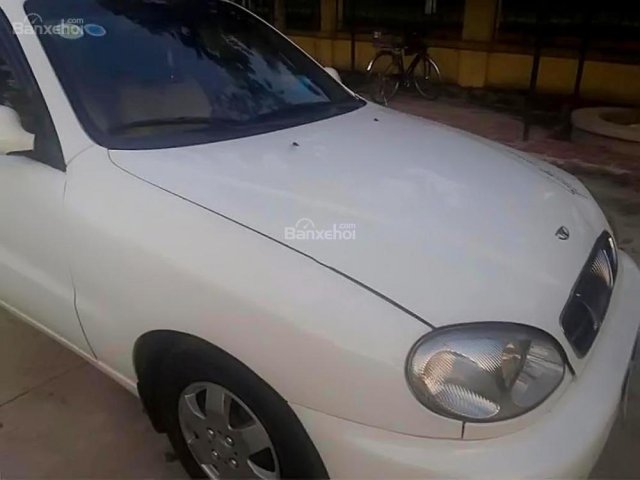 Bán ô tô Daewoo Lanos đời 2002, màu trắng