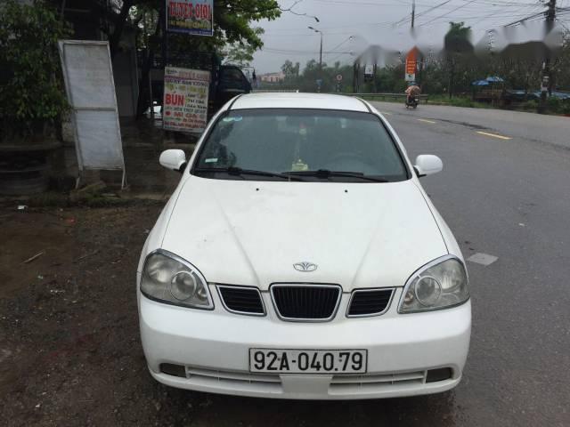 Bán Daewoo Lacetti đời 2004, màu trắng chính chủ giá cạnh tranh