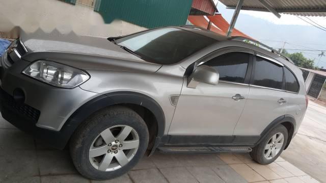 Cần bán lại xe Chevrolet Captiva đời 2007, màu bạc số sàn