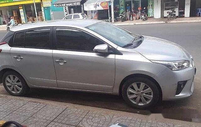 Bán Toyota Yaris G đời 2015, màu bạc, nhập khẩu