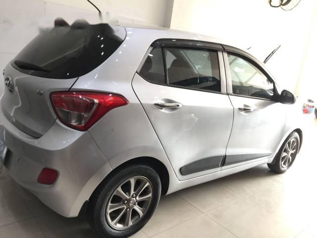 Bán Hyundai i10 đời 2014, màu bạc, nhập khẩu nguyên chiếc 