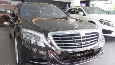 Bán xe Mercedes S500 đời 2017, mới chạy 3000km như mới