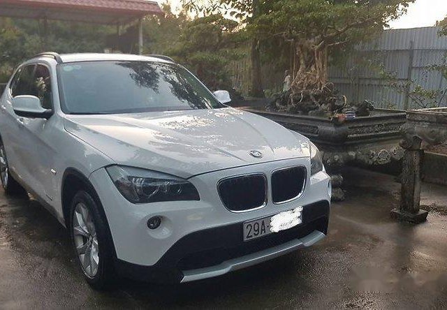 Chính chủ bán BMW X1 Drive 28i đời 2011, màu trắng