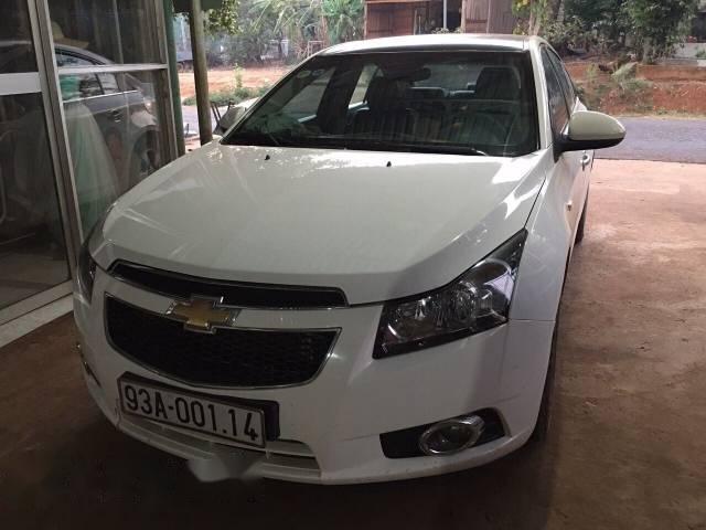 Bán xe Chevrolet Cruze đời 2011, màu trắng chính chủ