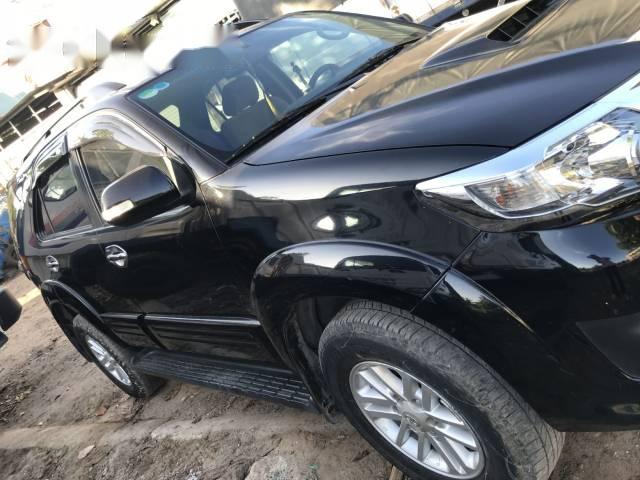 Bán xe Toyota Fortuner G đời 2014, màu đen