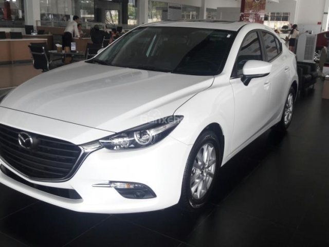 Bán Mazda 3 1.5 SD đời 2018, màu trắng