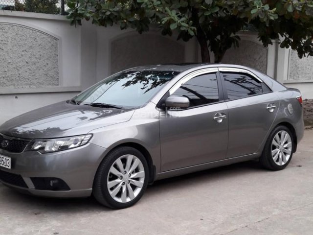 Bán xe Kia Forte 1.6 số tự động 2011 chính chủ, giá bán 428tr