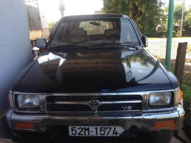 Gia đình bán xe Toyota 4 Runner năm 1990, màu đen 