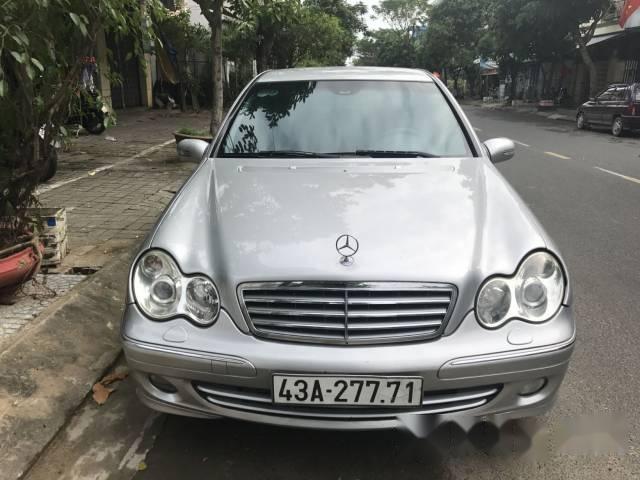 Bán ô tô Mercedes C180 sản xuất 2006, màu bạc  