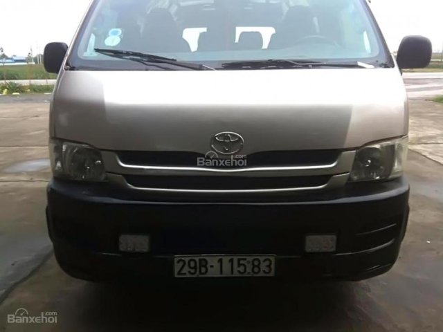 Cần bán gấp Toyota Hiace đời 2006