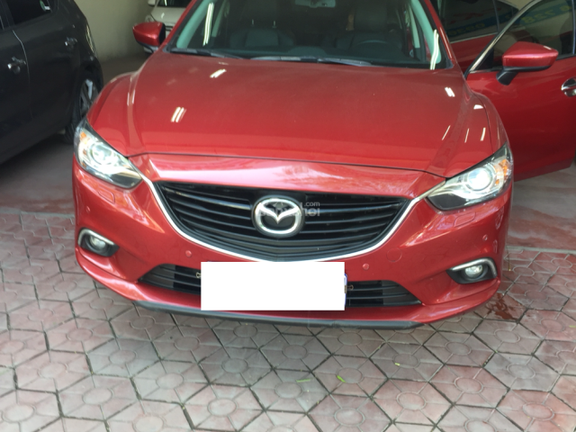 Cần bán gấp Mazda 6 sản xuất 2015 màu đỏ, 820 triệu