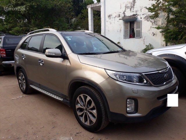 Cần bán Kia Sorento DATH sản xuất 2016, màu vàng, 866 triệu