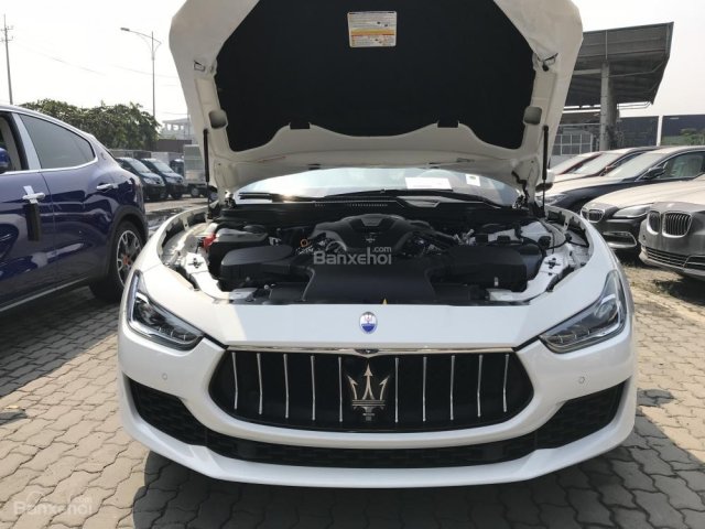 Bán Maserai Ghibli mới giá tốt, giá xe Maserati Ghibli chính hãng, xe Maserati Ghibli nhập khẩu