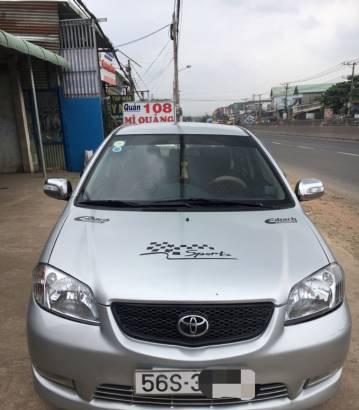 Cần bán Toyota Vios đời 2005, màu bạc