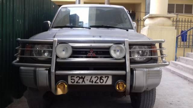 Cần bán lại xe Mitsubishi Pajero 2004, màu xám, giá 270tr