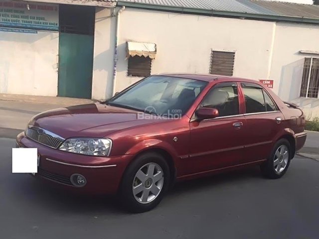 Cần bán Ford Laser đời 2002, màu đỏ, nhập khẩu nguyên chiếc số sàn