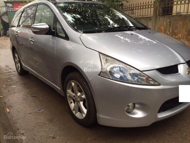 Bán Mitsubishi Grandis 2008, màu bạc