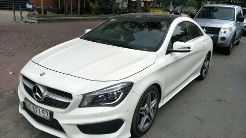 Cần bán lại xe Mercedes 2.0, đời 2015, nhập khẩu nguyên chiếc số tự động