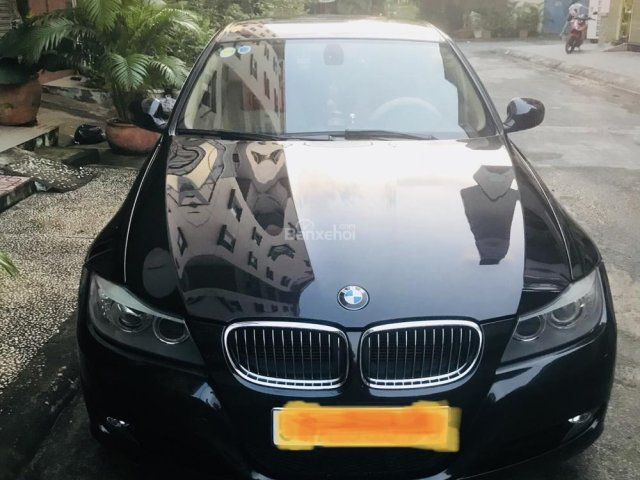 Bán BMW 325i đời 2010, màu đen, nhập khẩu