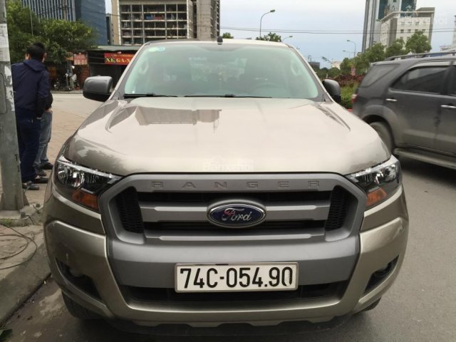 Bán Ford Ranger 2.2L XLS 4x2 AT 2016, màu vàng cát, nhập khẩu nguyên chiếc, giá 630tr