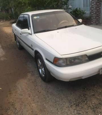 Bán gấp Toyota Camry sản xuất 1990, màu trắng