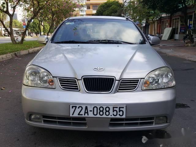 Bán Daewoo Lacetti đời 2005, màu bạc xe gia đình