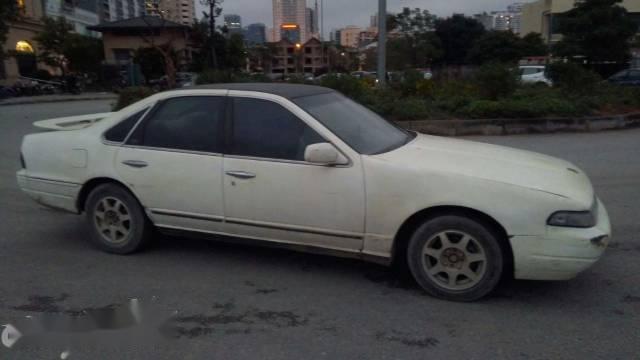 Bán xe Nissan Laurel năm 1991, màu trắng  