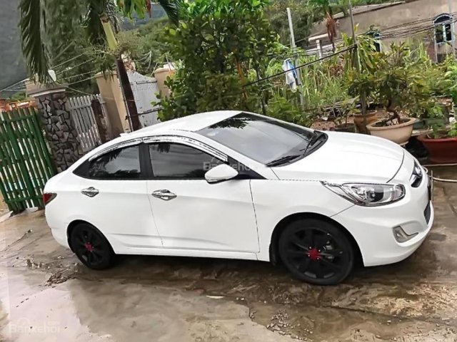 Bán xe Hyundai Accent 1.4 MT đời 2011, màu trắng, nhập khẩu, giá tốt