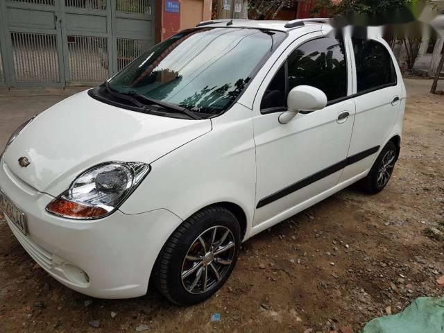 Bán Chevrolet Spark đời 2009, màu trắng 