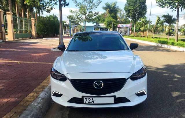 Bán Mazda 6 đời 2016, màu trắng 