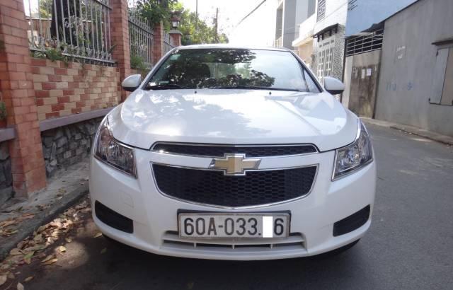 Bán xe Chevrolet Cruze LS 1.6 MT đời 2011, màu trắng 