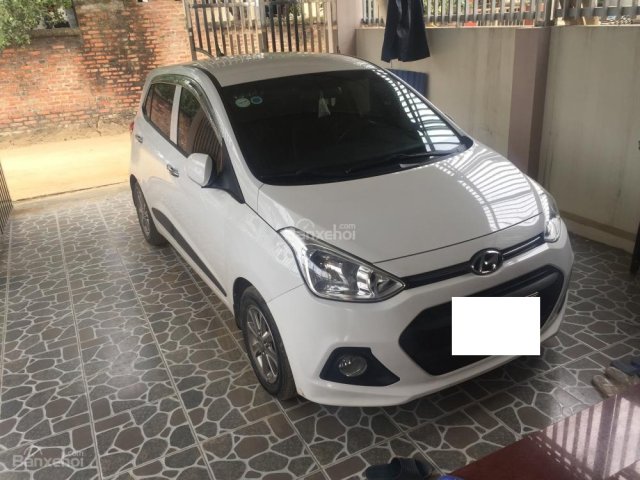 Bán xe Hyundai Grand i10 1.0 AT sản xuất 2015, màu trắng, nhập khẩu