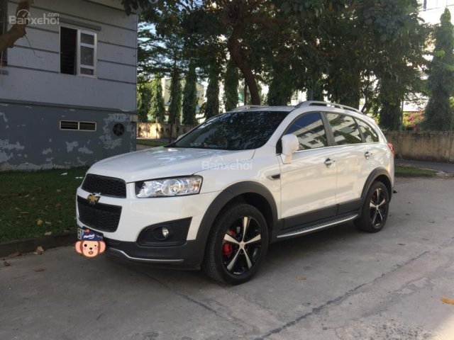 Xe Chevrolet Captiva LTZ đời 2014, màu trắng chính chủ