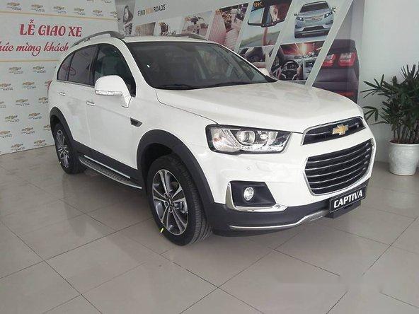 Cần bán xe Chevrolet Captiva đời 2018, màu trắng