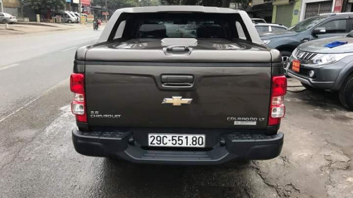 Bán Chevrolet Colorado MT đời 2015, màu nâu số sàn, giá tốt