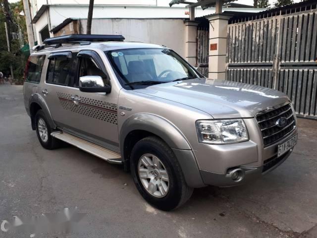 Cần bán xe Ford Everest sản xuất 2008, xe gia đình, giá cạnh tranh