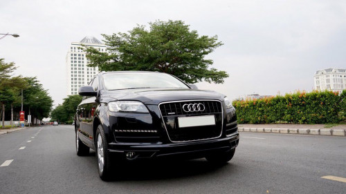 Cần bán gấp Audi Q7 3.0 AT đời 2011, nhập khẩu