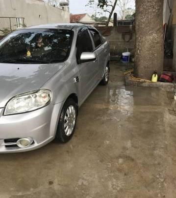 Bán xe Daewoo Gentra đời 2009, màu bạc xe gia đình