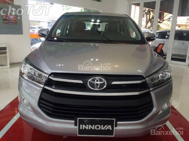 Chỉ 200tr là sở hữu ngay xe Innova 2.0E mới 100% - LH :0984366837