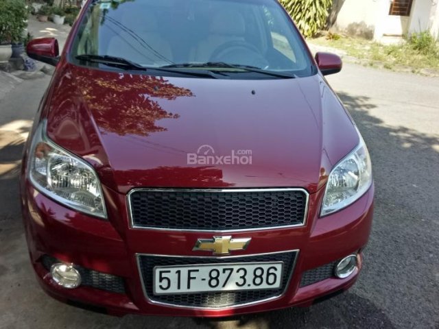 Cần bán xe Chevrolet Aveo năm 2017, màu đỏ chính chủ