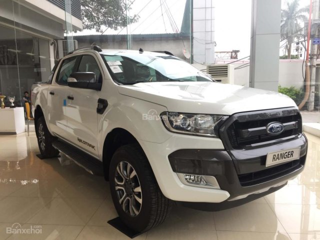 Bán xe Ford Ranger Wildtrak 3.2L 4 x 4 năm 2018, màu trắng, xe nhập, hỗ trợ trả góp tại Vĩnh Phúc