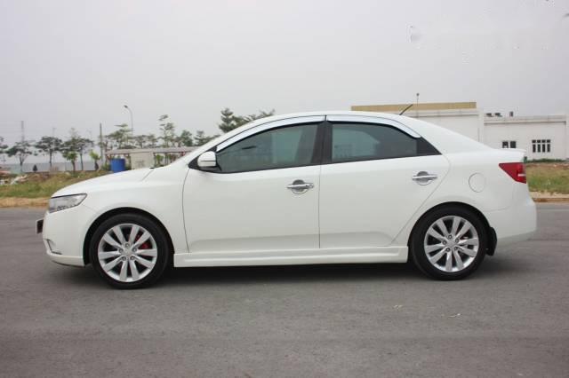 Cần bán Kia Forte SX 1.6AT sản xuất 2012, màu trắng, 435 triệu